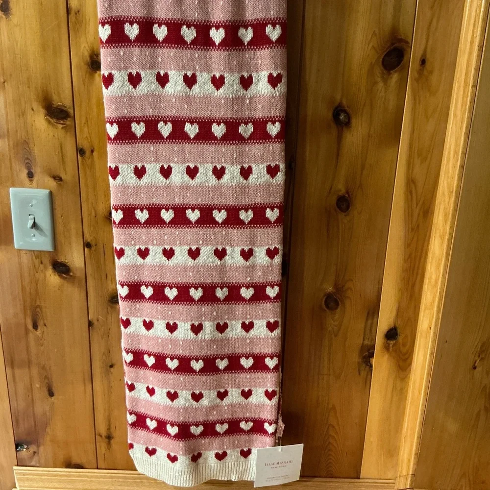 Isaac Mizrahi Multi Heart Throw- 50” x 70”